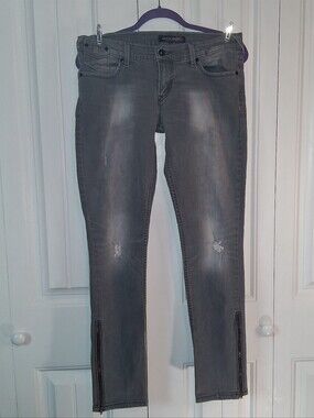 Levi's Gray Distressed Slim Women's Jeans Size 12 (31) Teens/Women